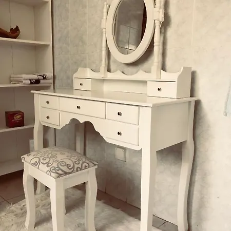 לינה וארוחת בוקר B. Ela