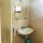 B. Ela 3*